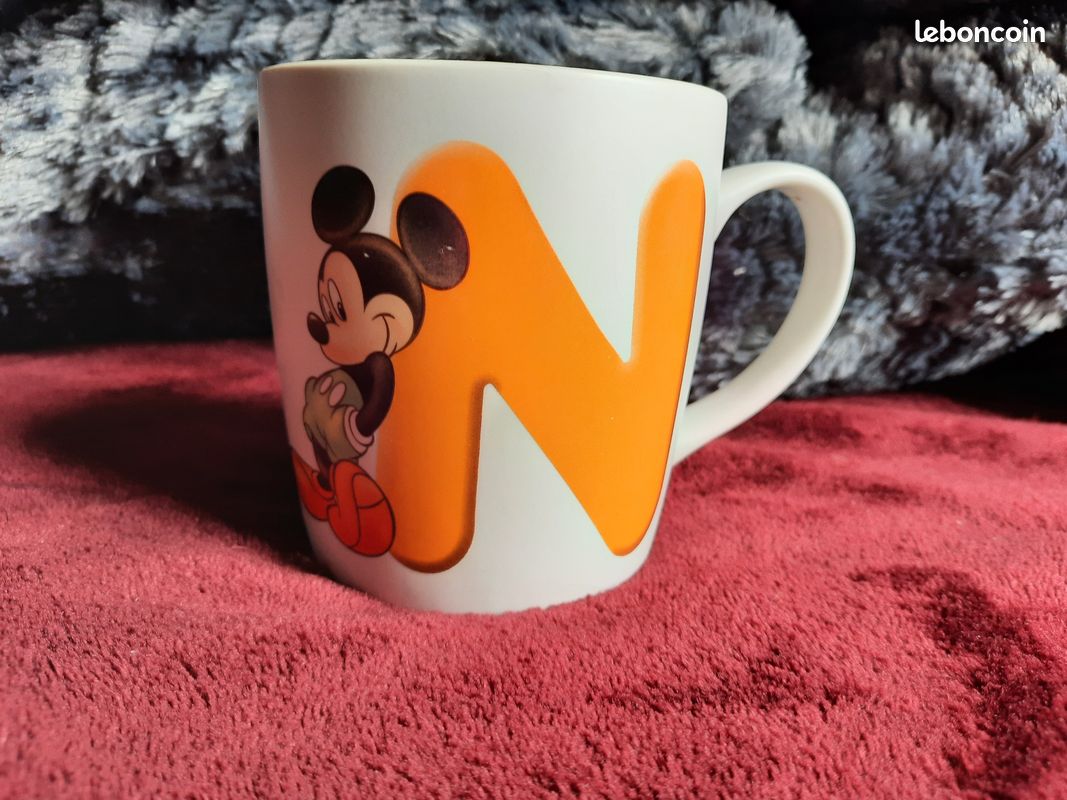 Tasse Disney lettre N (image 1)