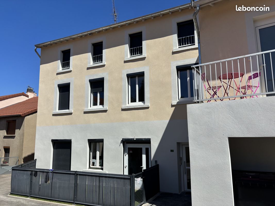 Appartement 1 pièce 32 m² · à Saint-Alban-les-Eaux · 32 m² · 377 €/mois