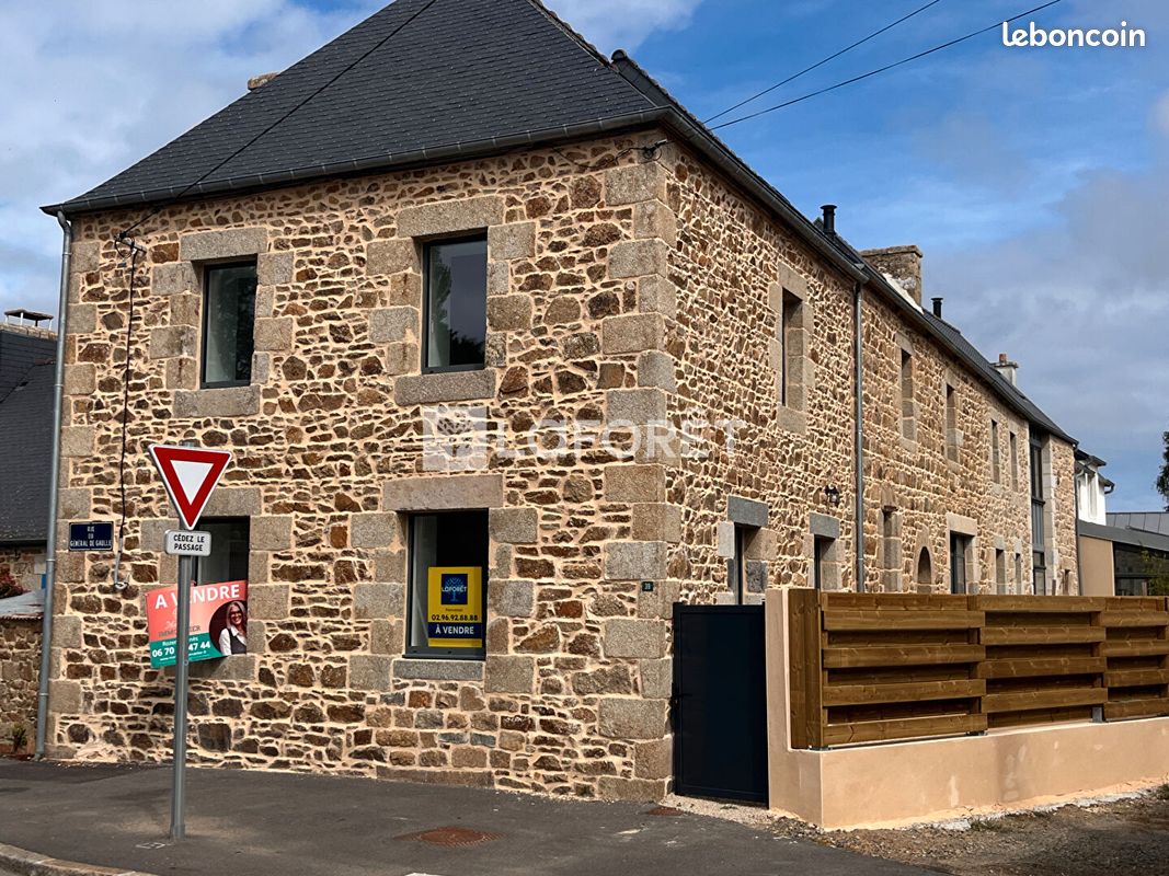 Maison 3 pièces 57 m² · à Penvénan · 57 m² · 239 000 €