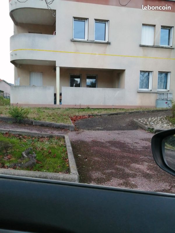 Appartement 4 pièces 95 m² · à Rive-de-Gier · 95 m² · 22 000 €