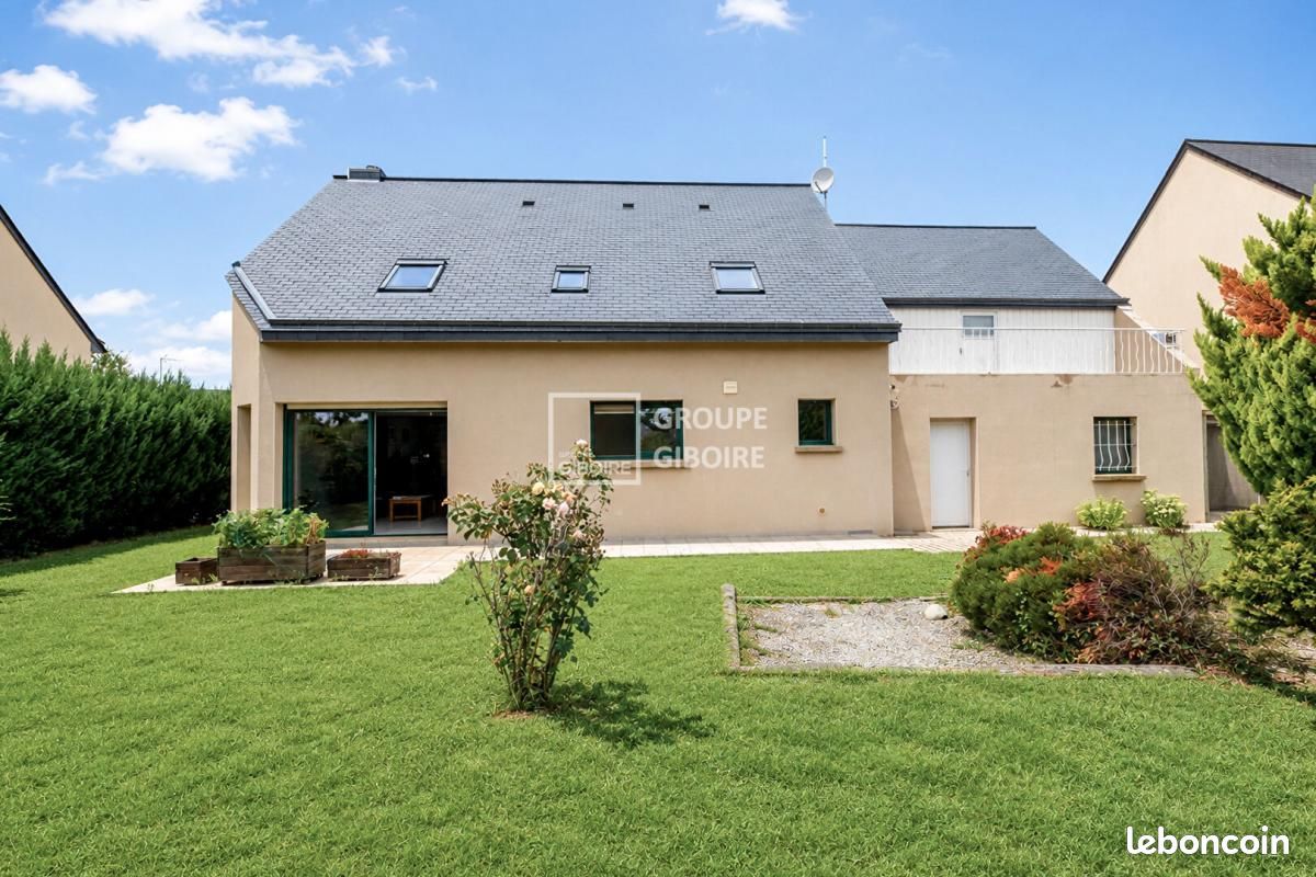 Maison 7 pièces 150 m² · à Saint-Erblon · 150 m² · 388 500 €