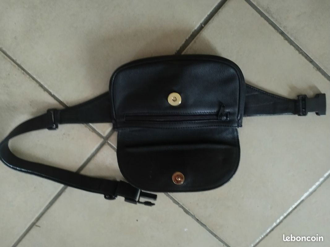 Sac banane en cuir noir (image 1)