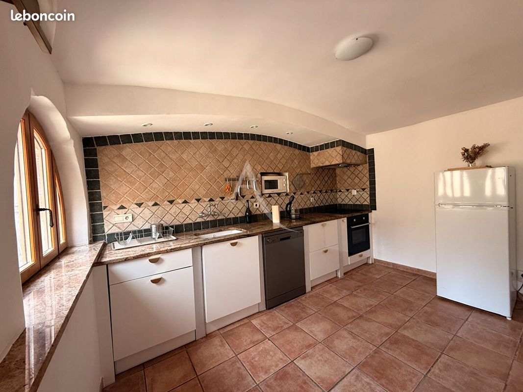 Appartement 4 pièces 113 m² · à Carcassonne · 113 m² · 890 €/mois