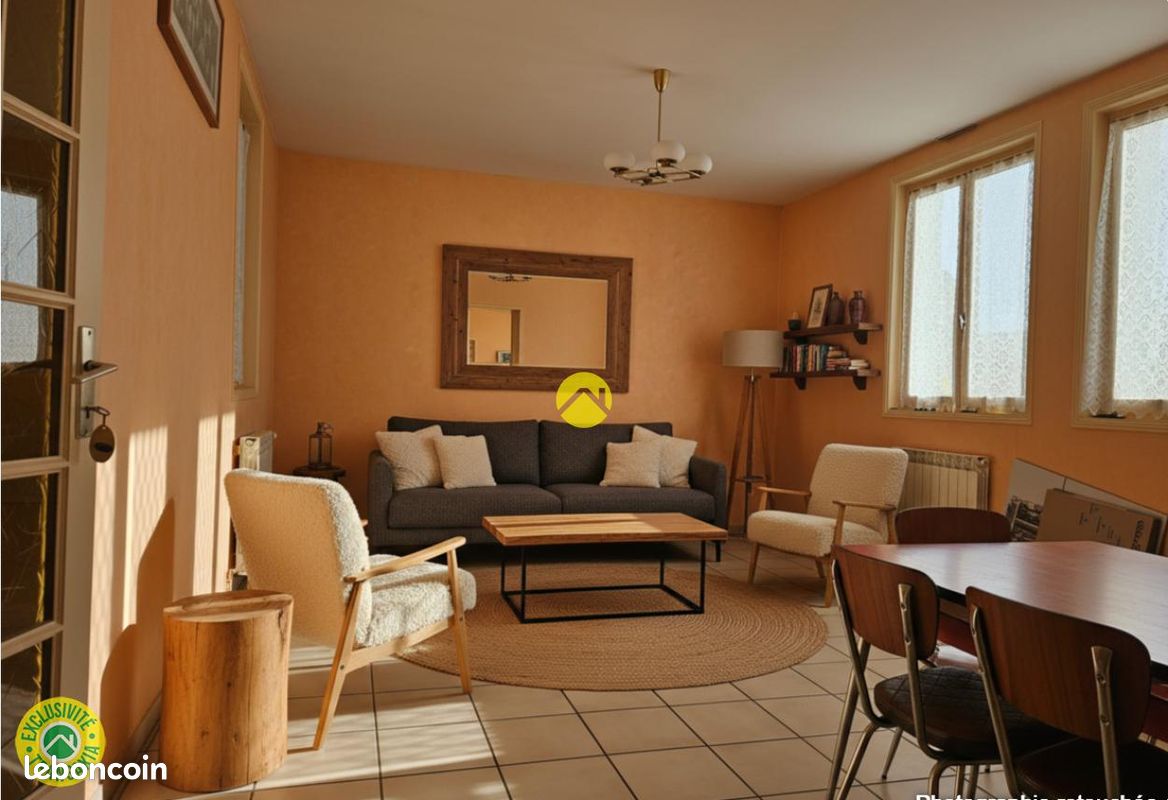 Maison 4 pièces 90 m² · à Villefranche-d'Allier · 90 m² · 75 000 €