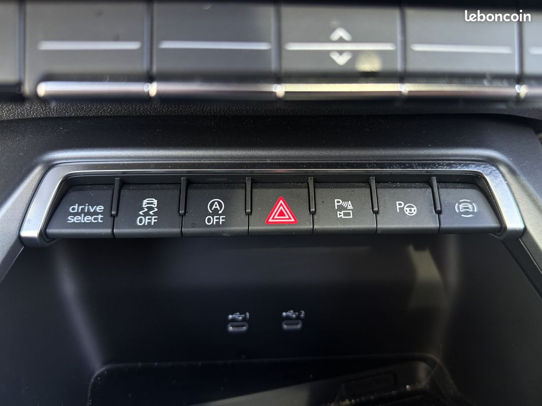 AUDI A3 Sportback TFSI Mild Hybrid 150 S tronic 7 S line (image 5)