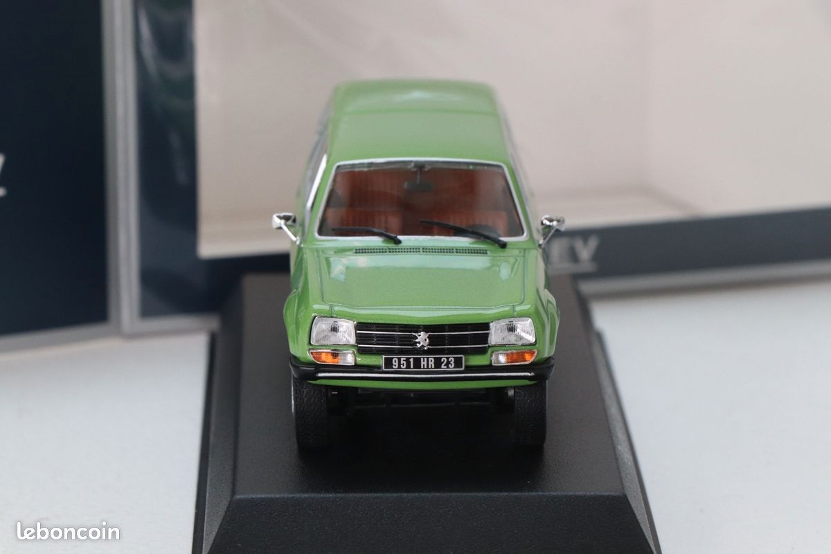 NOREV - 160 - Peugeot 504 - Boite peu courante
