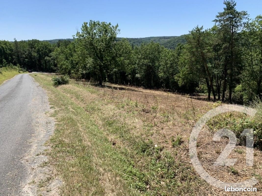 Terrain 5529 m² · à Boulazac Isle Manoire · 162 400 €