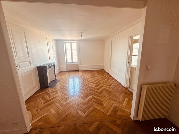 Loue appart 60m2 centre-ville Thiers