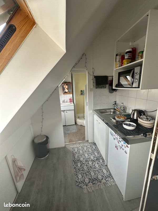 Appartement 2 pièces 15 m² · à Paris · 15 m² · 700 €/mois