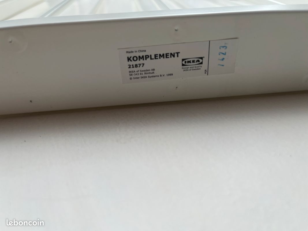 Rangement pour pantalon pour dressing IKEA laqué blanc avec rail inox (image 4)