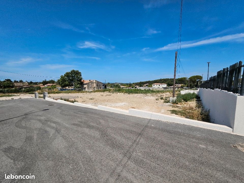 Terrain 640 m² · aux Pennes-Mirabeau · 259 900 €