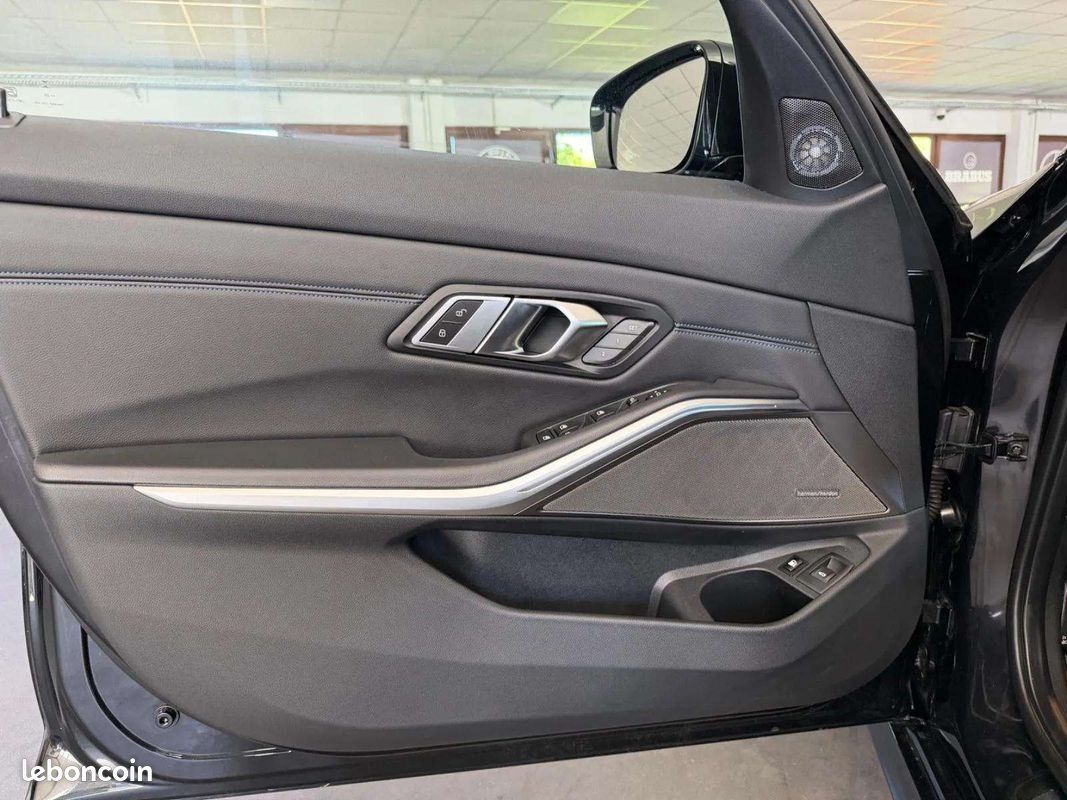BMW Série 3 330e Touring M Sport * 292 ch * H&K * HUD * Toit Pano * Sièges M Sport (image 13)