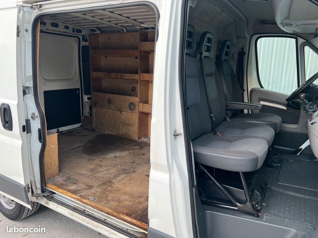 PEUGEOT BOXER II PACK CD CLIM 2.2 HDI 120cv BV6 3 PLACES avec GALERIE DE TOIT (image 5)