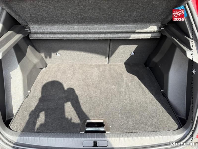 Peugeot 2008 1.2 Hybrid 136ch Allure e-DCS6 (image 14)