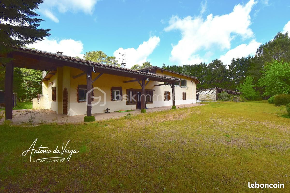 Maison 8 pièces 260 m² · à Herré · 260 m² · 390 000 €