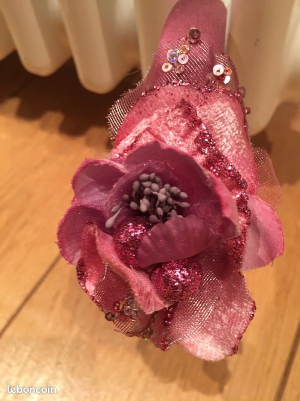 Serre-tête rose / violet avec des fleurs HARRODs (image 2)