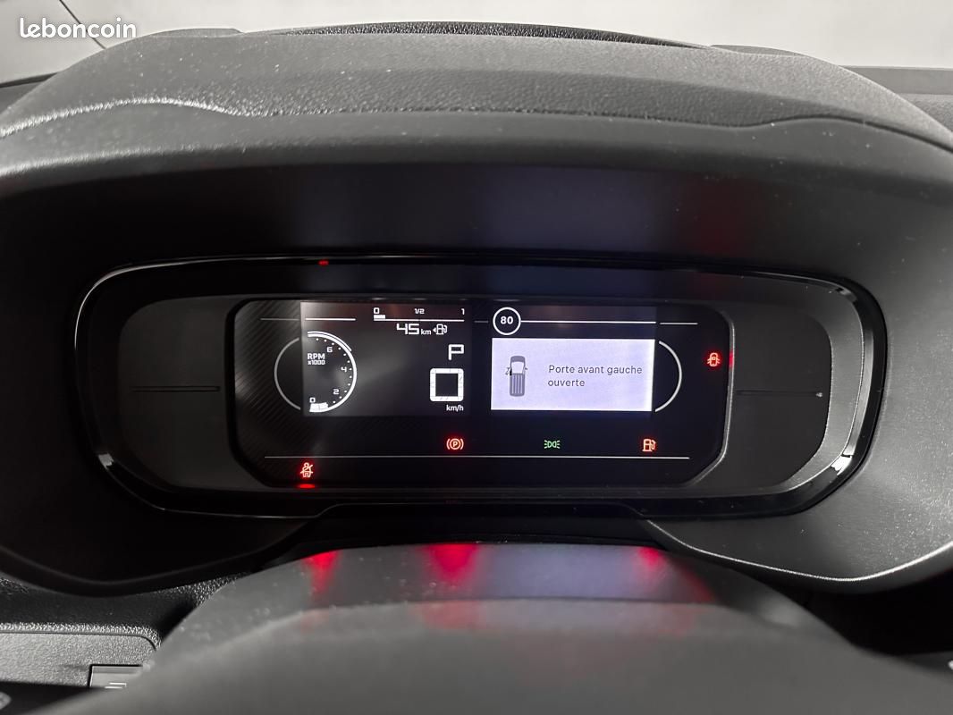 Citroën Berlingo VAN 3PL BLUEHDI 130CH -32% NEUF EAT8 S&S CARPLAY REGUL DAB FULL LED CABINE EXTENSO (image 16)