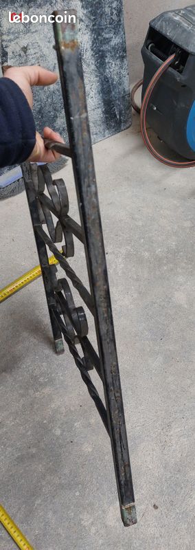 3 Grilles de fenêtre en fer pose en Tableau par scellement (h53, L66) (image 5)