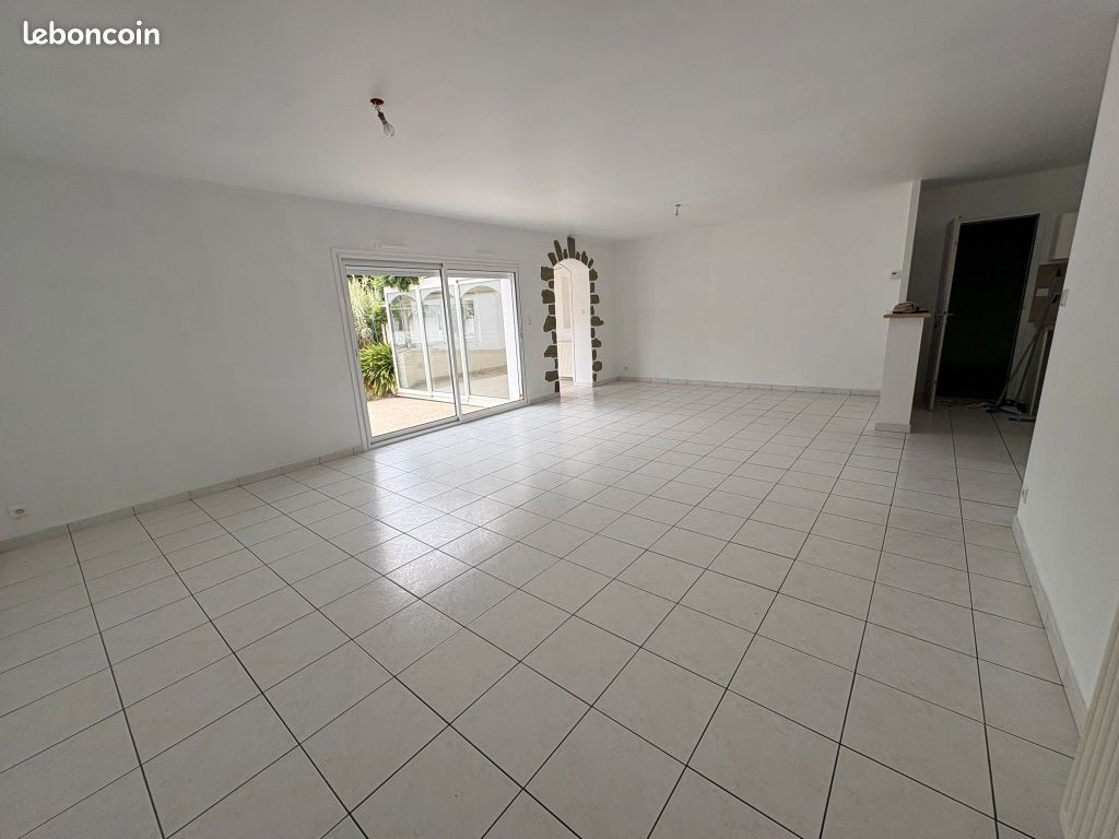 Maison a louer challans - 4 pièce(s) - 102 m2 - Surfyn