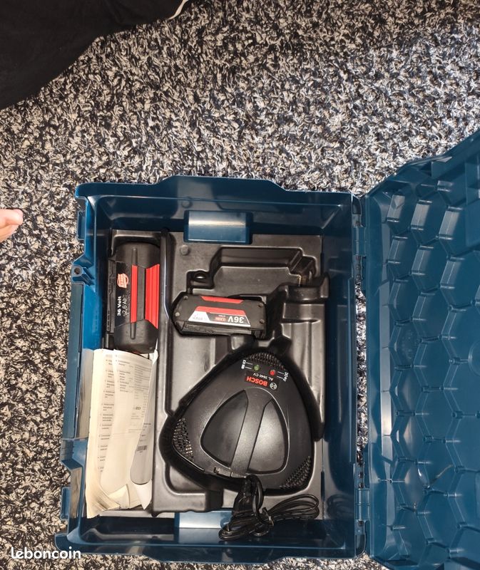 Bosch GBH 36V-LI Professional – Perforateur + 3 batteries + chargeur + coffret (image 4)