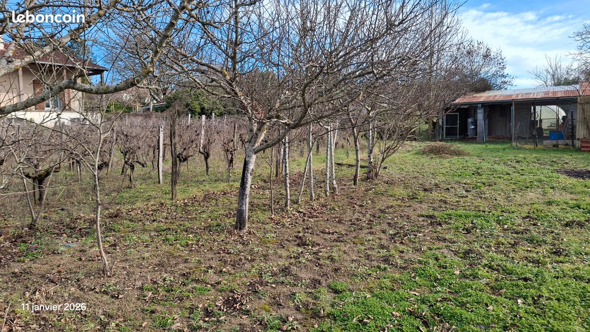 Terrain à bâtir 765 m2 avec puits · à Castres · 55 000 €