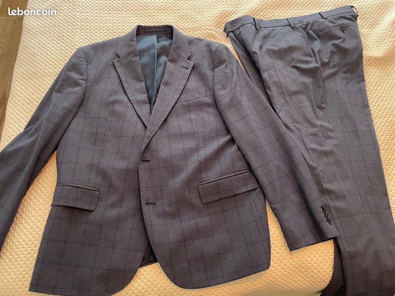 Costume bleu à rayures très beau état neuf (image 1)
