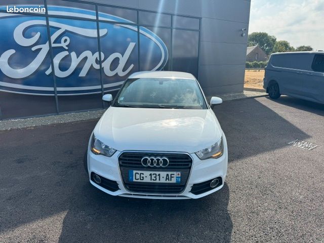 Audi a1 1.2 tfsi 86 ambiente (image 5)