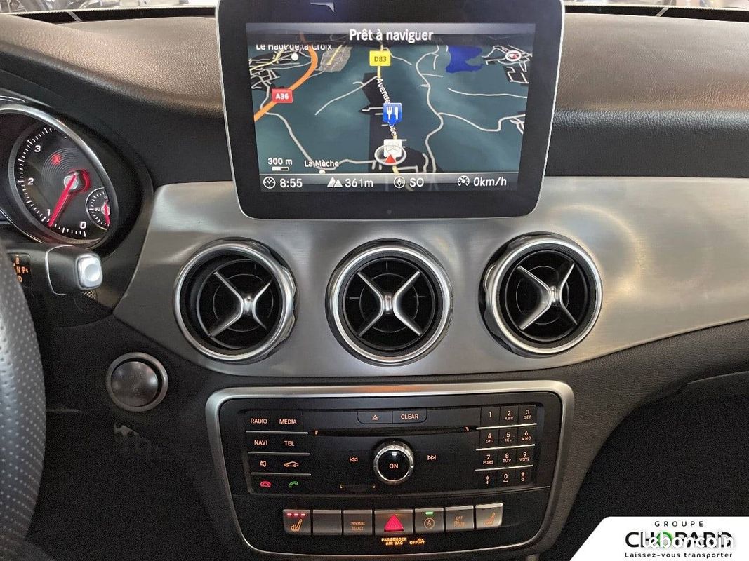 MERCEDES GLA 200 d 7-G DCT Fascination (image 13)