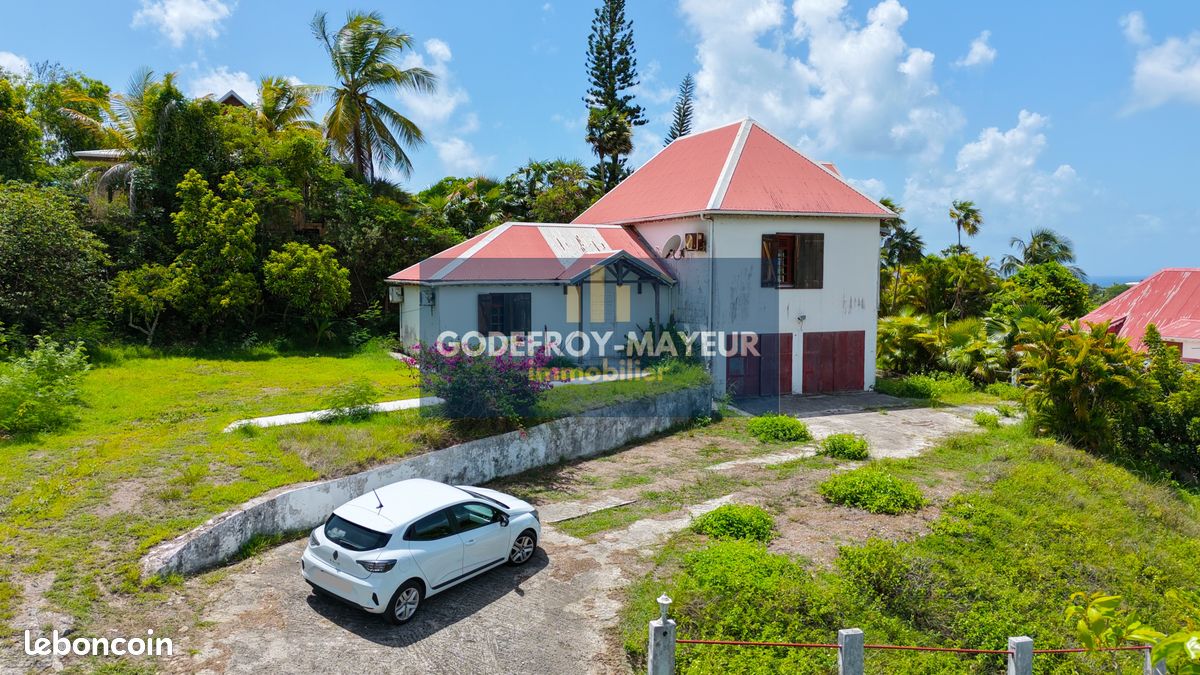 Maison 5 pièces 170 m² · à Le Gosier · 170 m² · 260 000 €