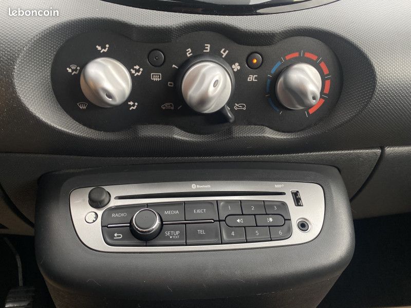 Renault TWINGO II 1.5 DCI 75CH DYNAMIQUE ECO² (image 8)
