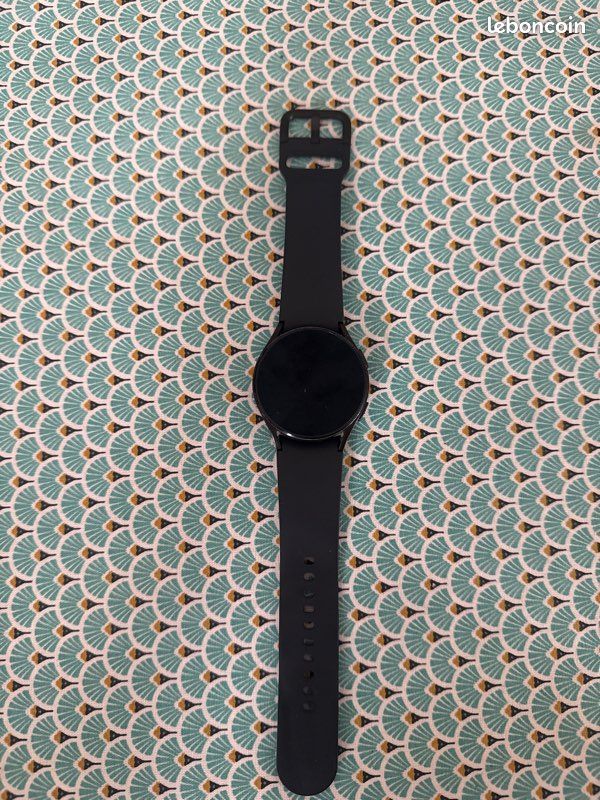 Samsung galaxy watch 4 (image 1)