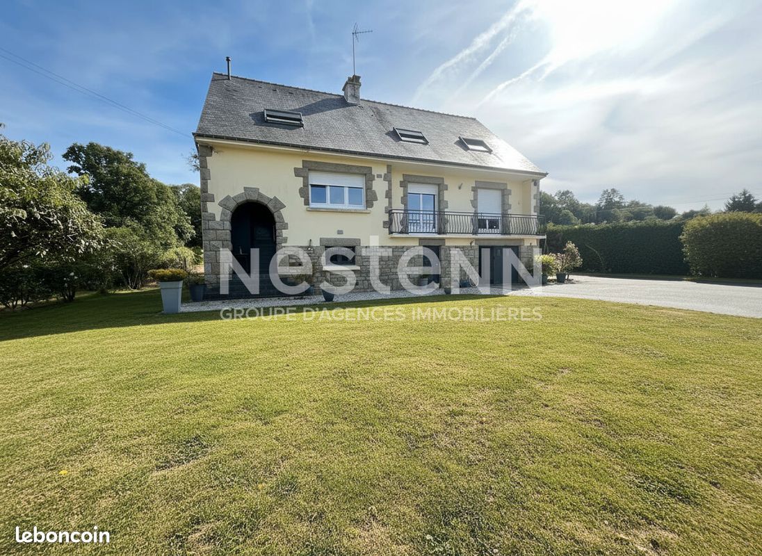 Maison 7 pièces 196 m² · à Monterblanc · 196 m² · 394 800 €