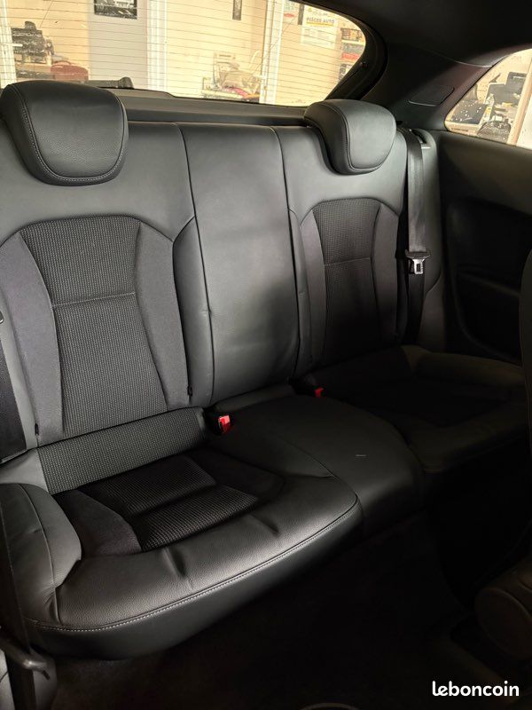 AUDI A1 2.0 TDI 143cv SLINE 1ere main (image 7)