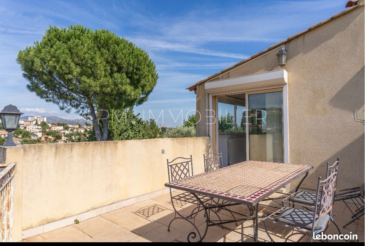 Appartement 3 pièces 98 m² · à Marseille · 98 m² · 1 320 €/mois
