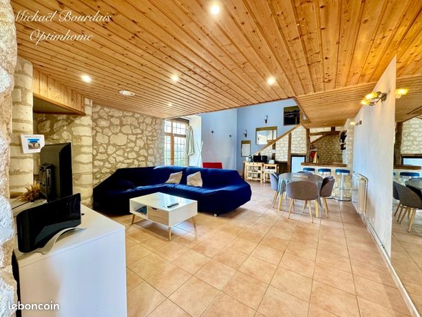 Maison 8 pièces 210 m²