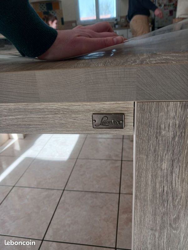 Table de salle à manger (image 3)