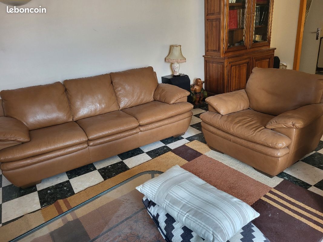 Canapé +fauteuil cuir vachette état neuf (image 1)