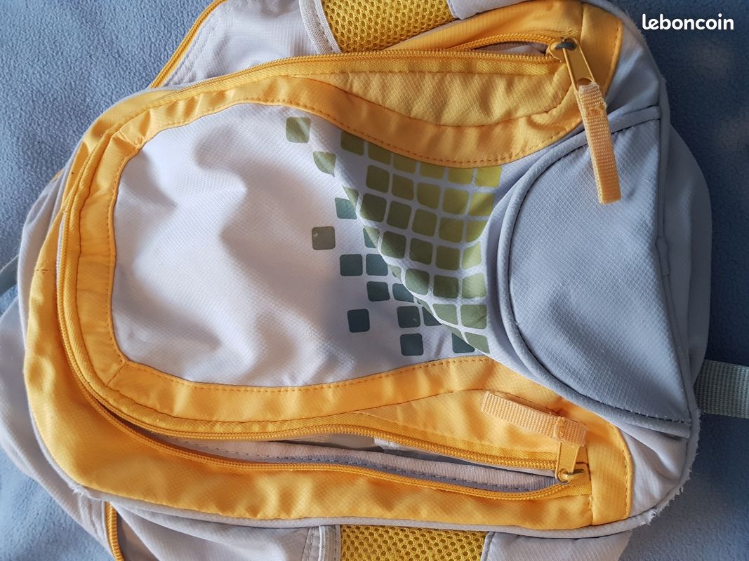 Sac à dos enfant jaune et gris (image 1)