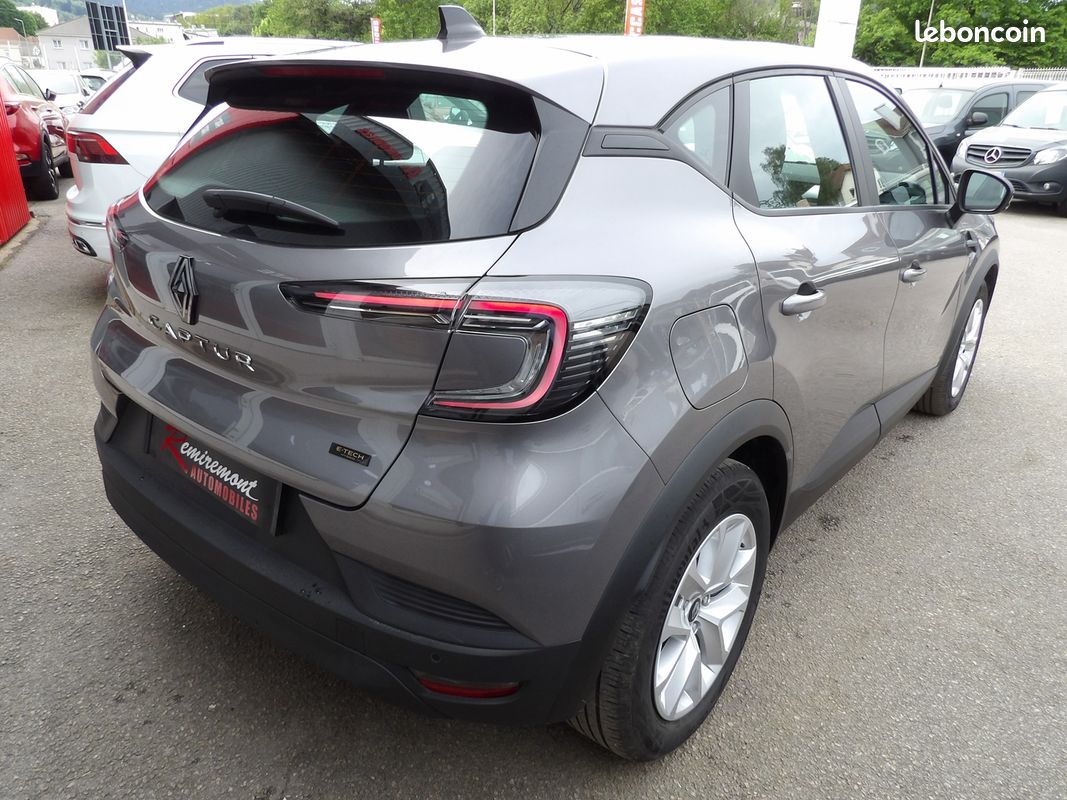 Renault CAPTUR II 1.6 E-TECH FULL HYBRID 145CH EVOLUTION (image 17)