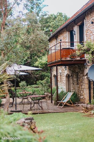 Maison pierre avec gites insolites