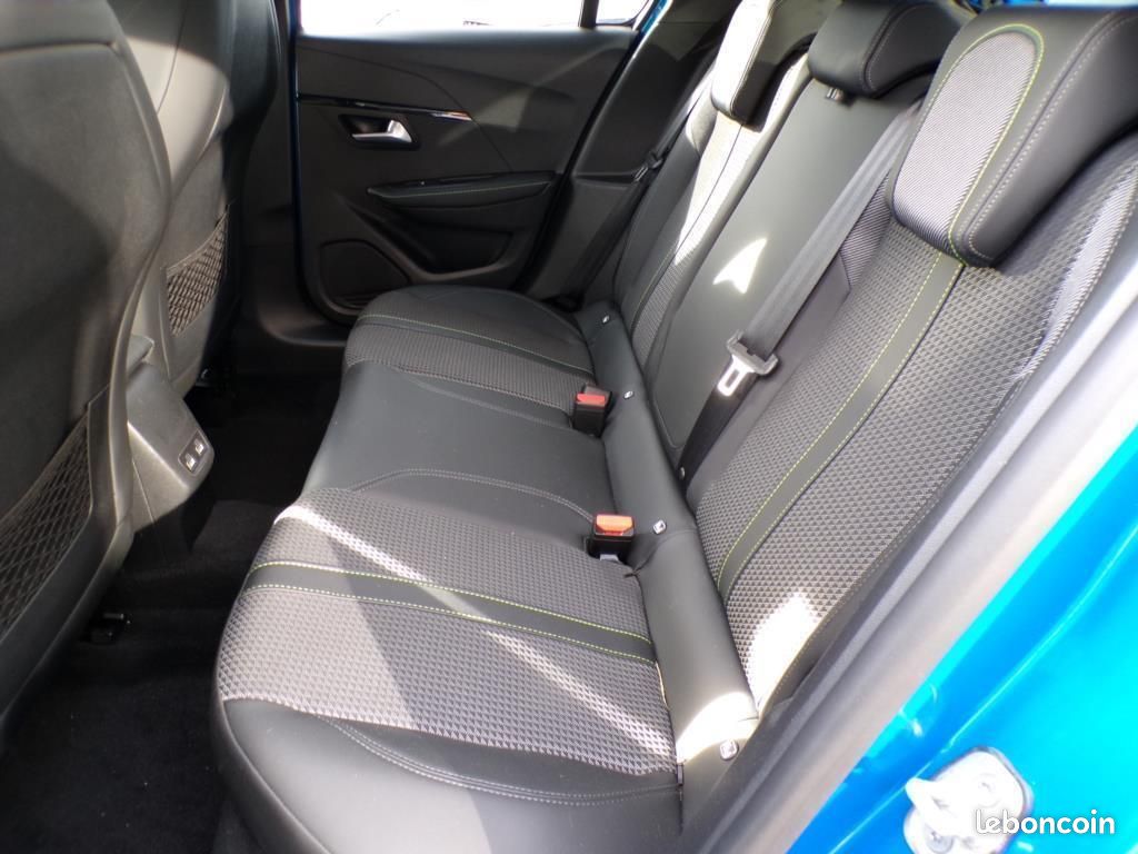 Peugeot 208 1.5 BLUEHDI 100 cv GT LINE (image 10)