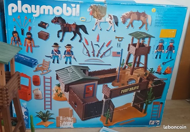 Playmobil Western Fort Brave 5245 - Used - Some Pieces Missing- FREE P&P