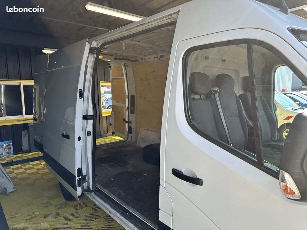 Renault MASTER III FG F3300 L2H2 2.3 DCI 135CH CONFORT E6 (image 12)