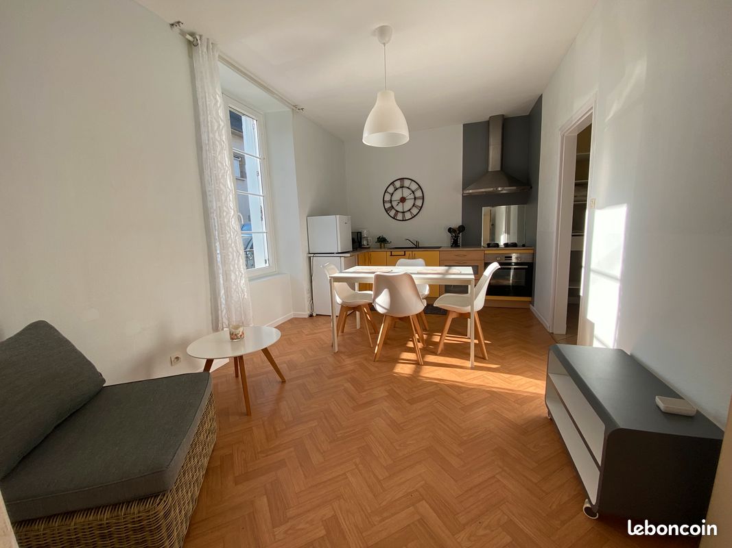 Appartement 2 pièces 25 m² · à Fougères · 25 m² · 350 €