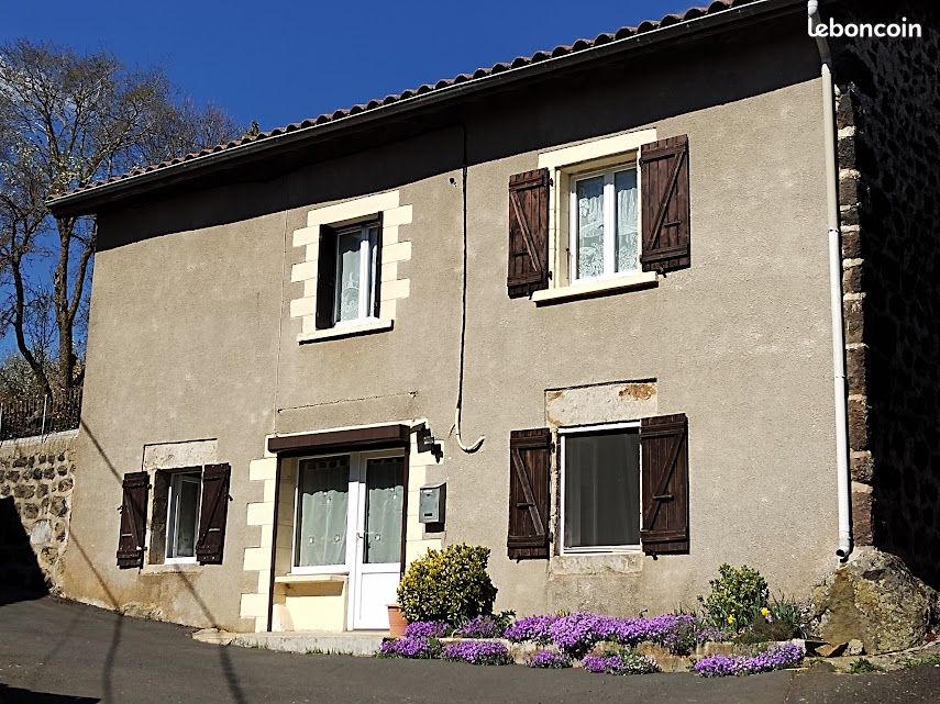 Maison 5 pièces 110 m² · à Alleyrac · 110 m² · 87 000 €