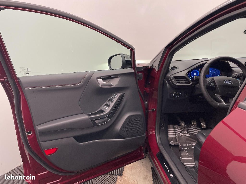 Ford Puma 1.0 Flexifuel 125 ch mHEV S&S BVM6 ST-Line X Vivid Ruby Edition (image 19)