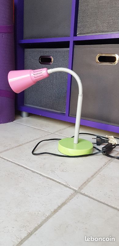 Lampe de bureau (image 1)