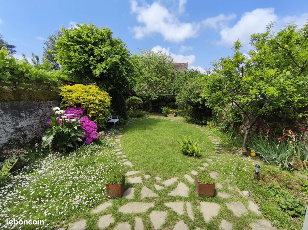 Maison 7 pièces 138 m² · à Nantes · 138 m² · 590 000 €