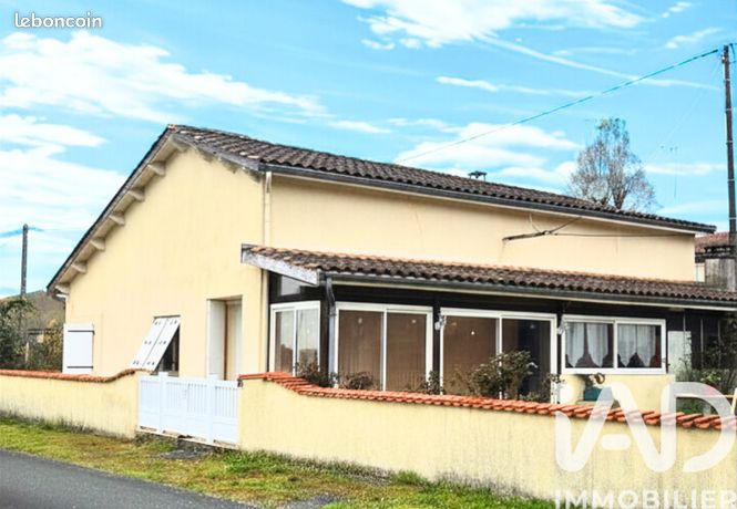 Propriété 3 pièces 136 m²