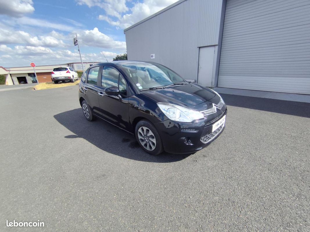 CITROEN C3 1.2 PureTech 12V - 82 2009 BERLINE Confort PHASE 2 (image 4)